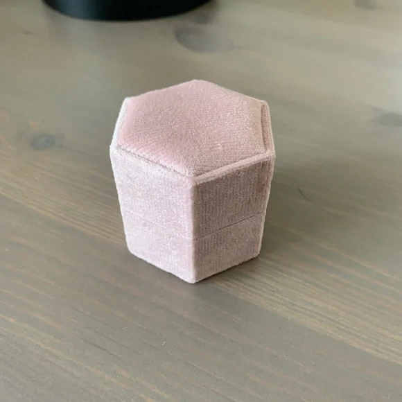 Velvet Ring Box - Picture 2 of 5